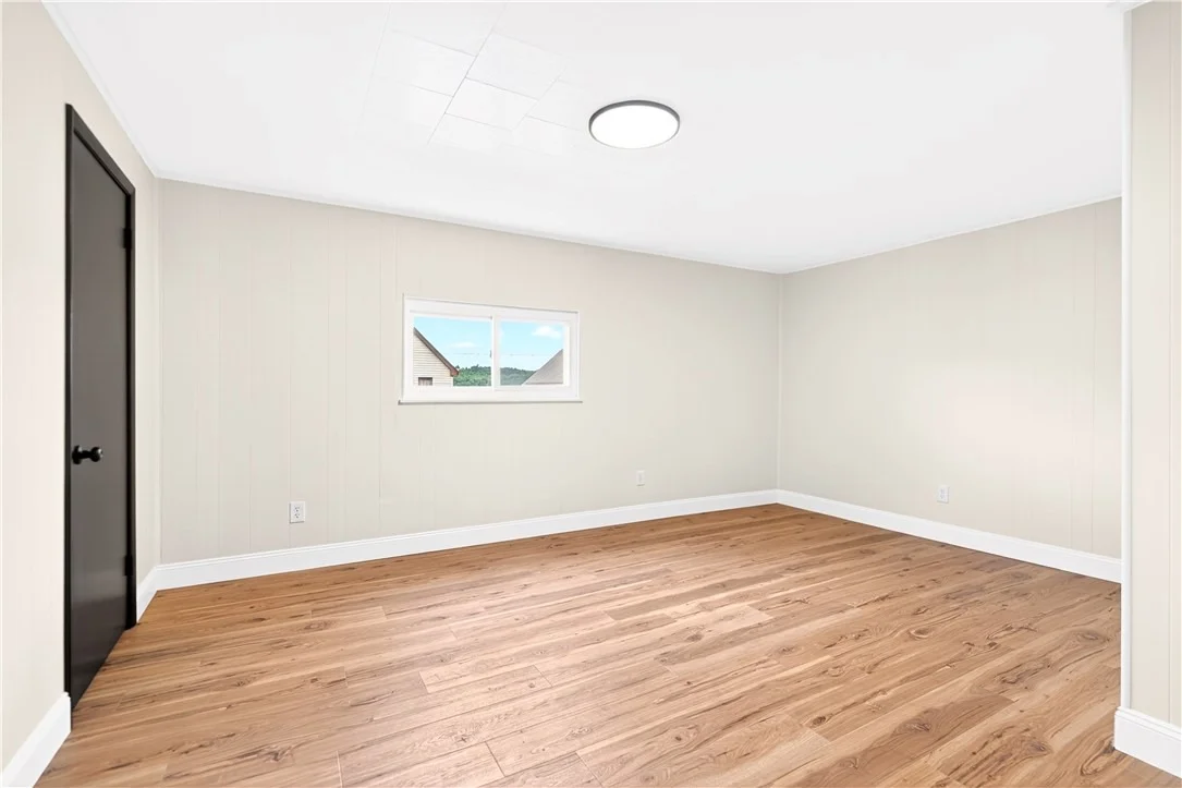 Photo of 237 Allen Ave