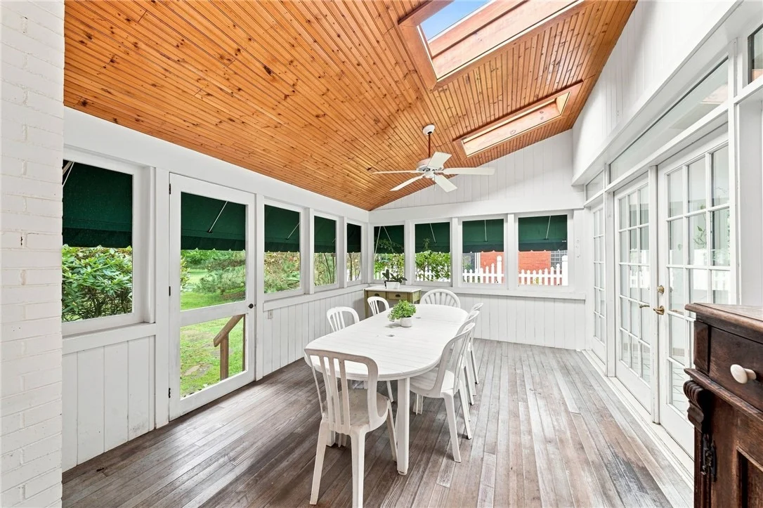 Photo of 2359 James Drive
