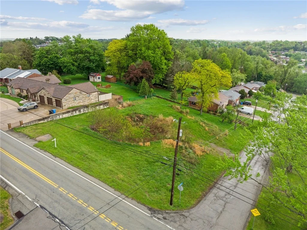 Photo of 361 Carpenter Ln