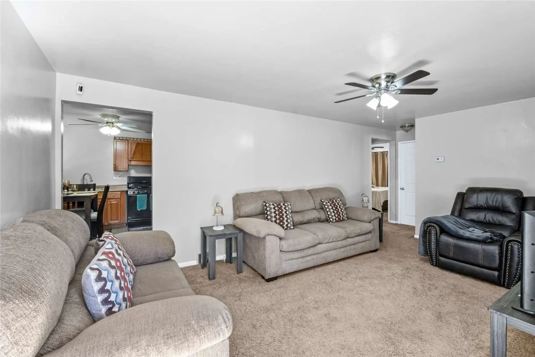 Photo of 231 Webster Dr
