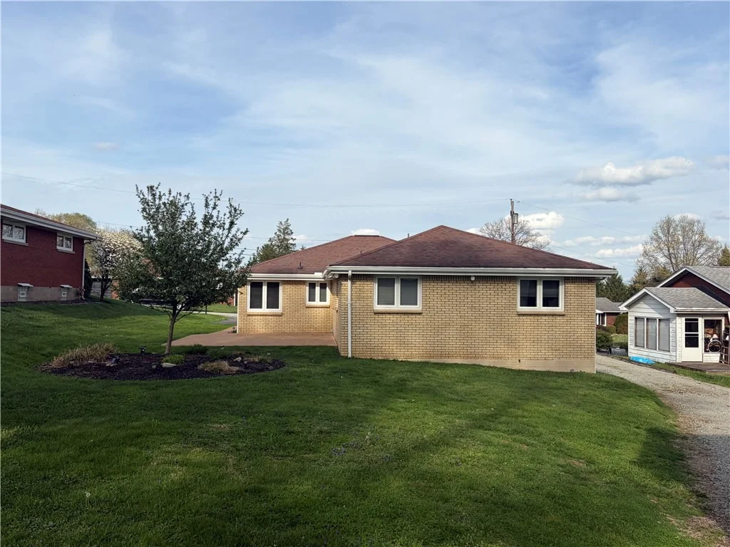Photo of 120 Crestview Mnr