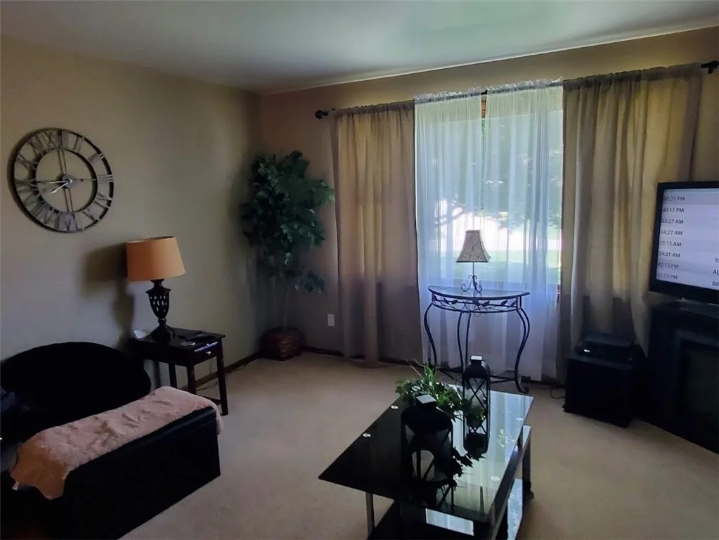 Photo of 304 Mccombs Cir
