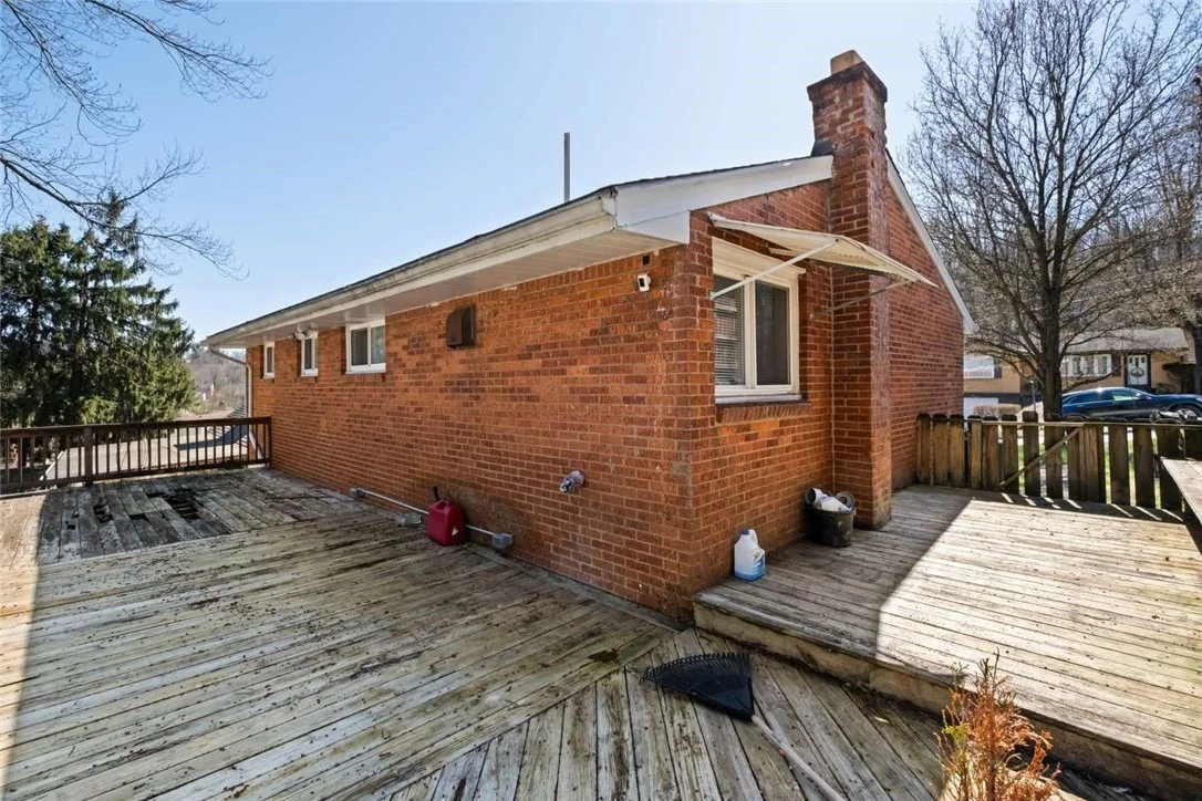 Photo of 231 Webster Dr