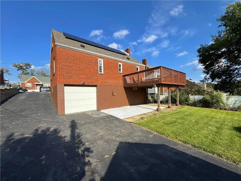 Photo of 3652 Oakleaf Road