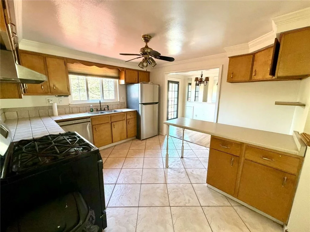 Photo of 1321 Hornbake Dr