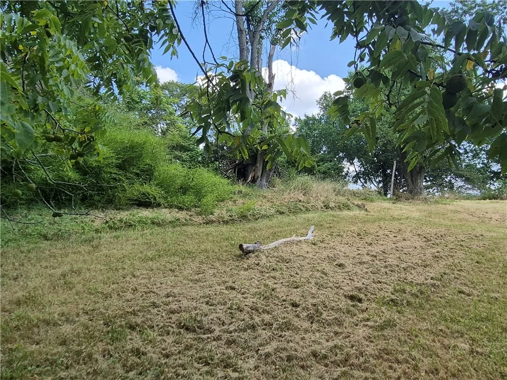 Photo of 609 Beatty Rd