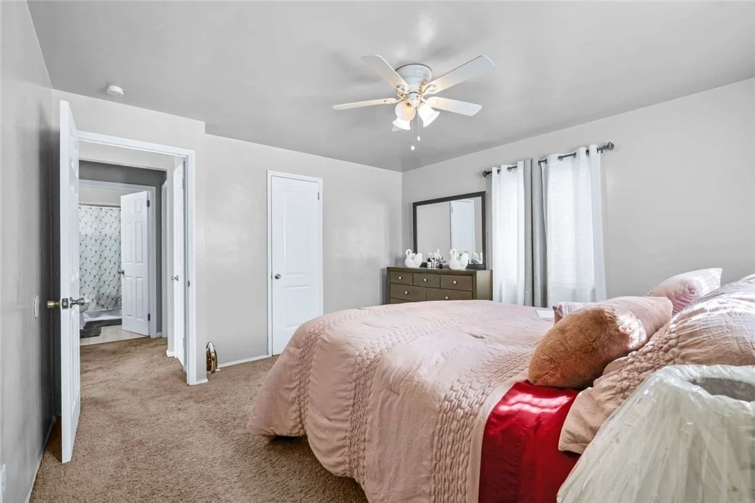 Photo of 231 Webster Dr