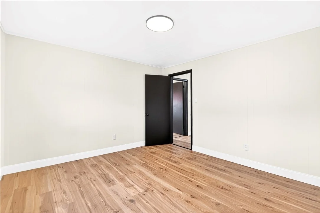 Photo of 237 Allen Ave