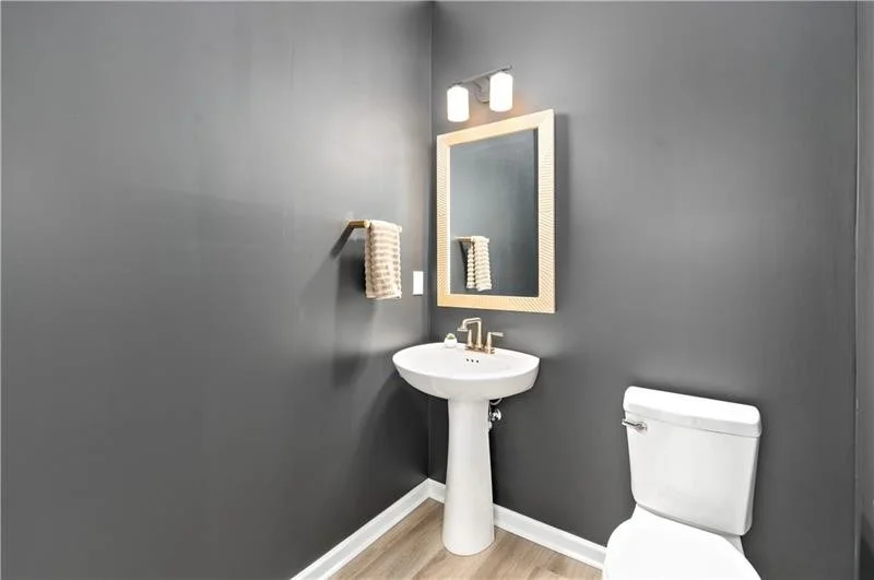 Photo of 300 TIMBERLINE DR