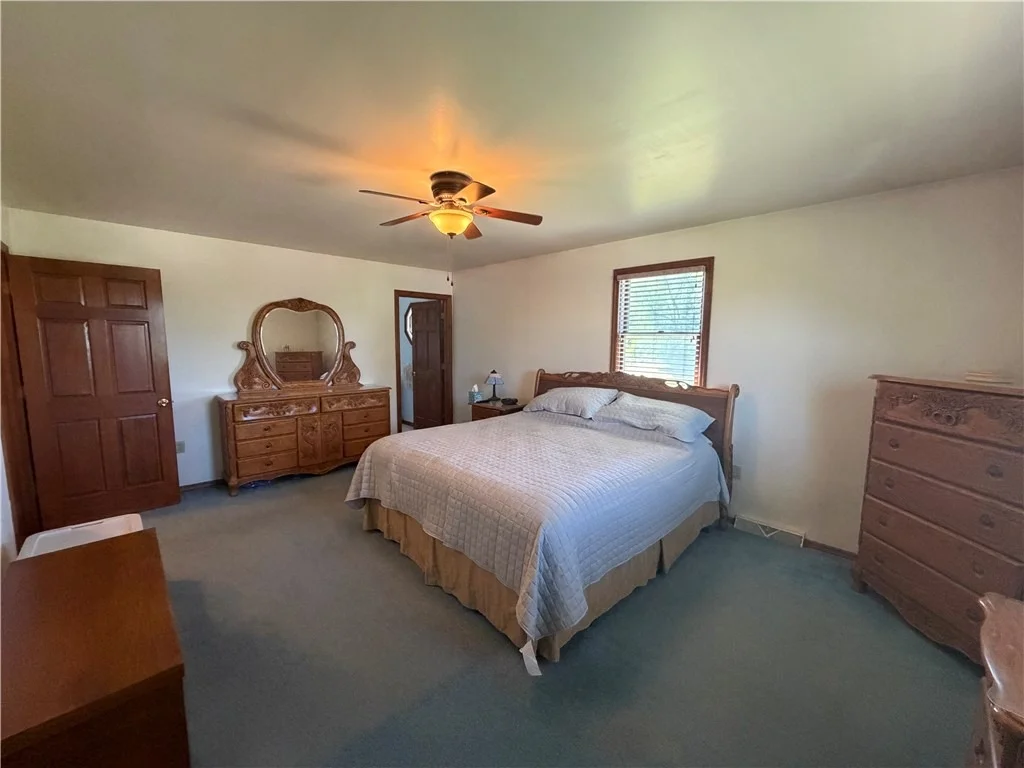 Photo of 902 Central Dr