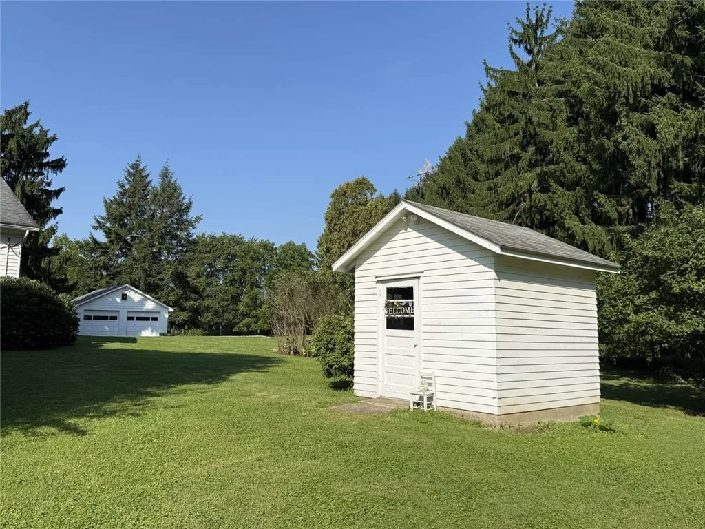 Photo of 1233 Mount Jackson Rd