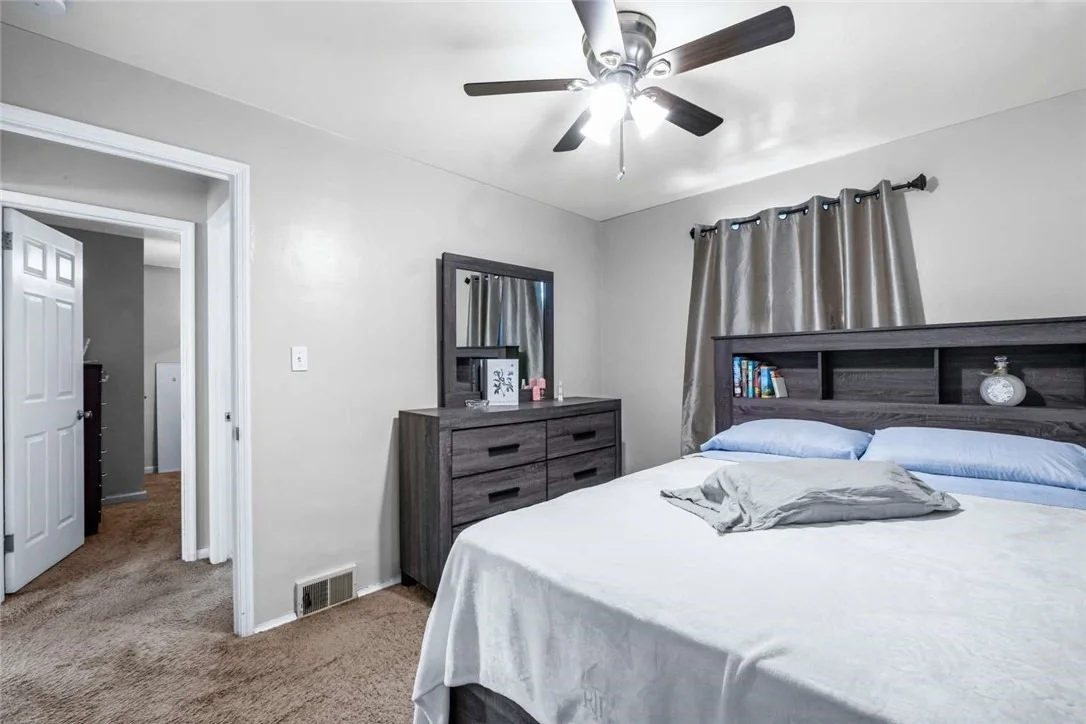 Photo of 231 Webster Dr
