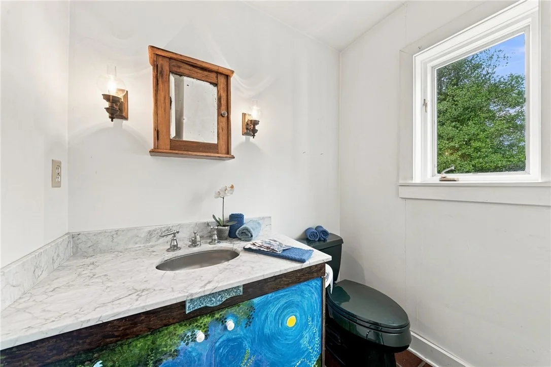 Photo of 2359 James Drive