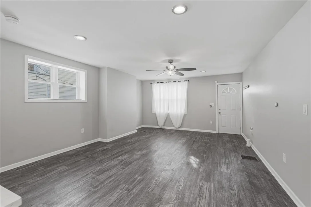 Photo of 162 Pius St