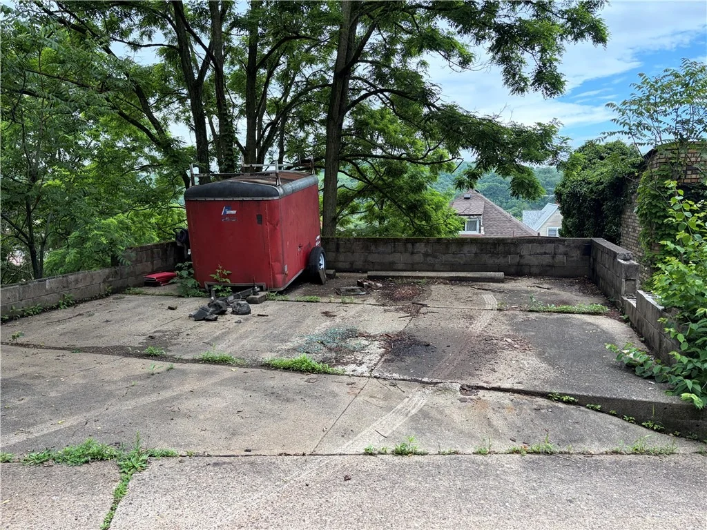 Photo of 549 Thompson
