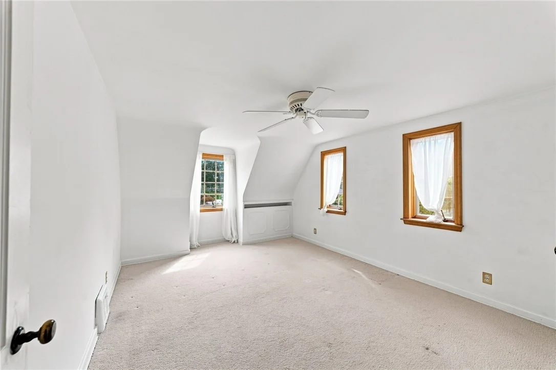 Photo of 2359 James Drive