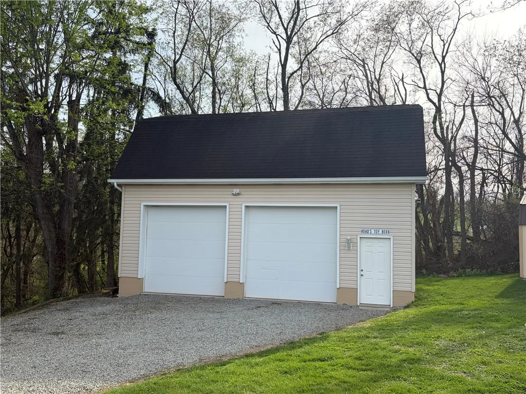 Photo of 120 Crestview Mnr