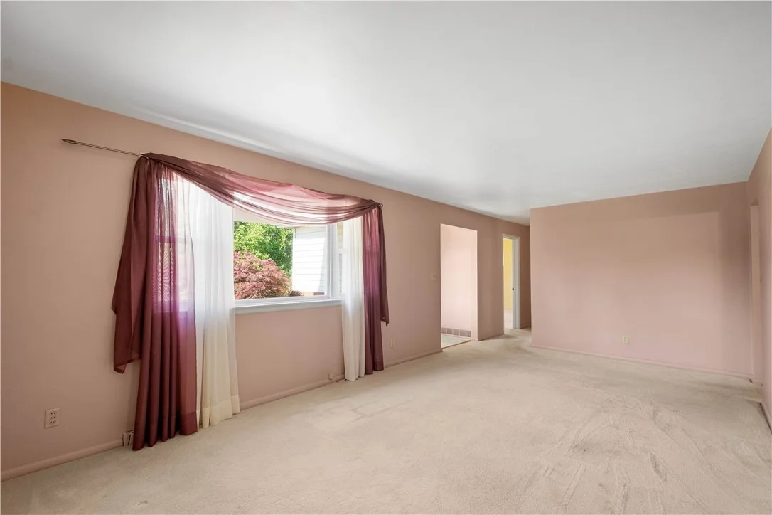 Photo of 82 Webb Drive