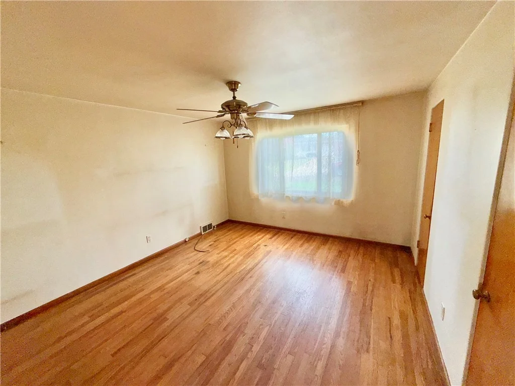 Photo of 5 Suncrest Lane