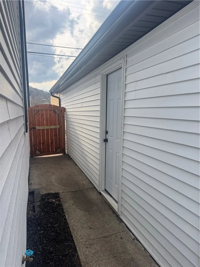 Photo of 2207 7th Avenue Rear
