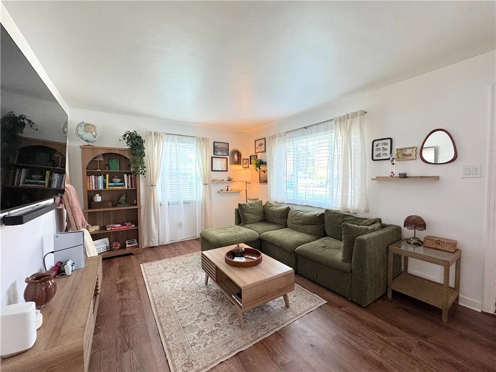 Photo of 3652 Oakleaf Road