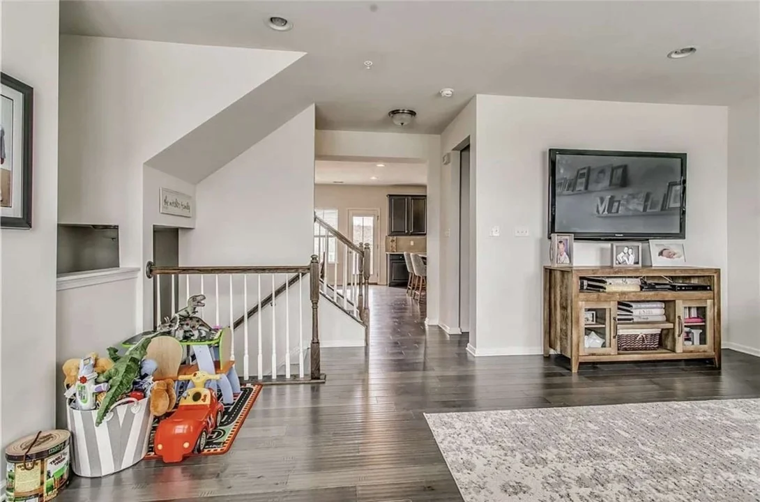 Photo of 4052 Overview Dr