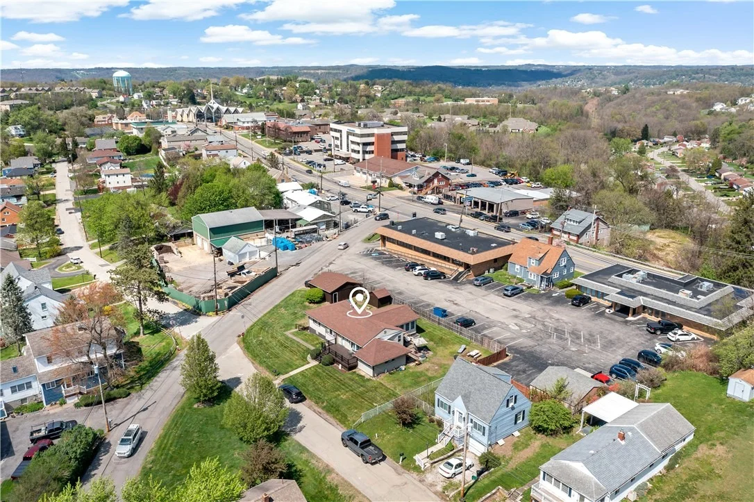 Photo of 9 MIDWAY DR