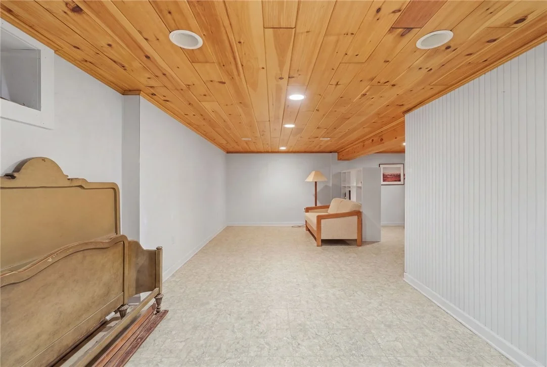 Photo of 2359 James Drive
