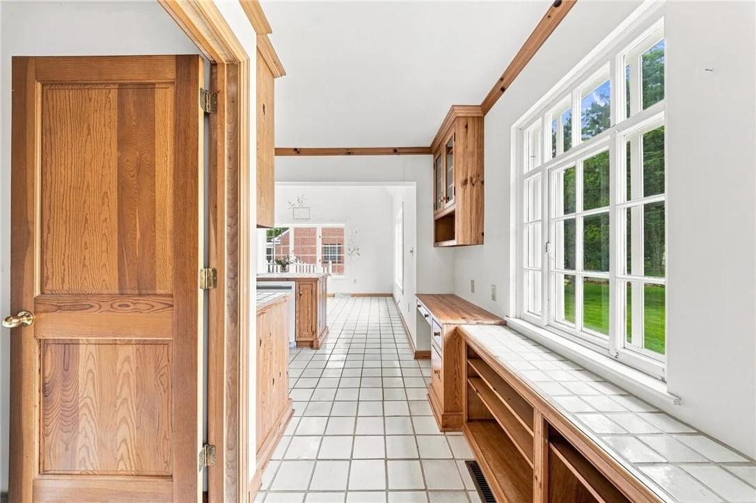 Photo of 2359 James Drive