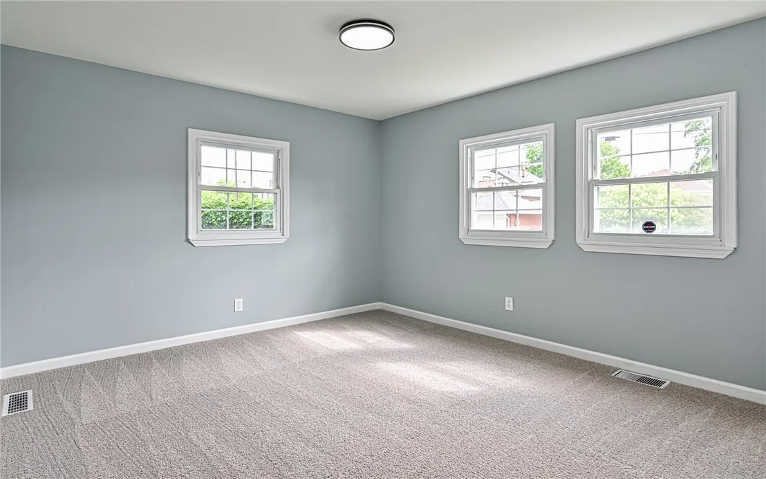 Photo of 151 Walnut St