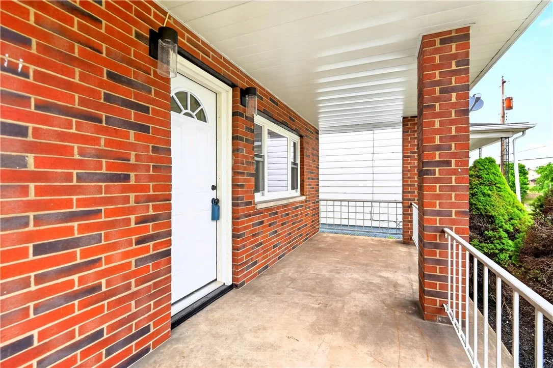 Photo of 237 Allen Ave