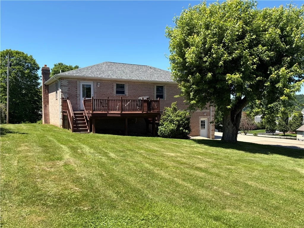 Photo of 902 Central Dr