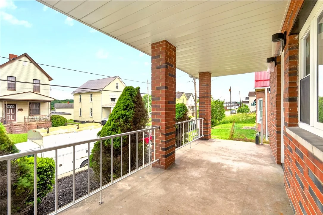 Photo of 237 Allen Ave