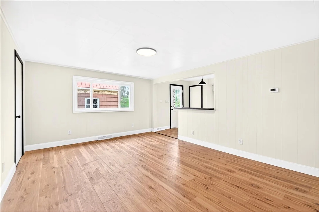 Photo of 237 Allen Ave