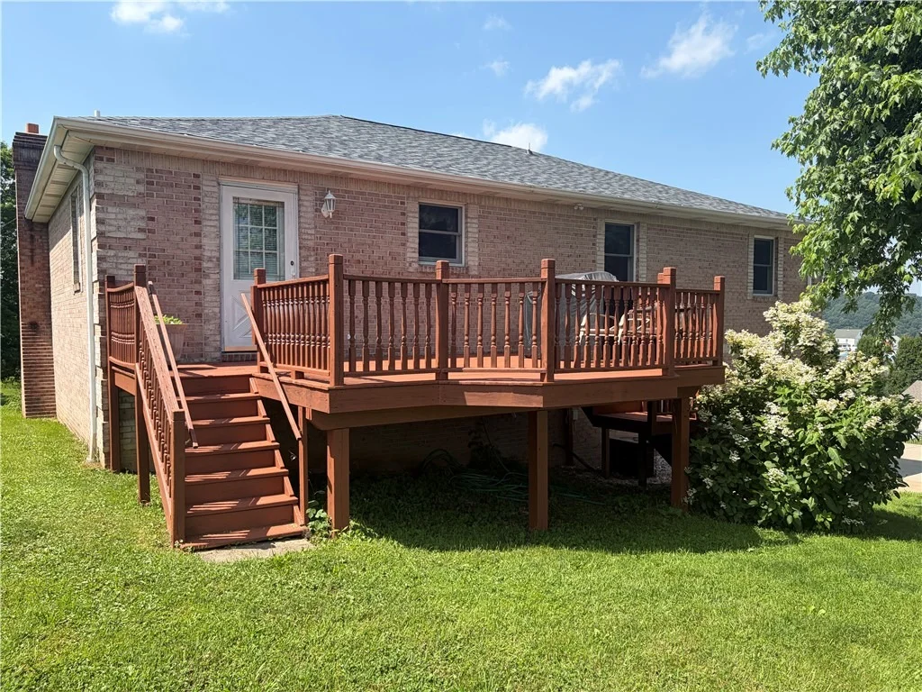 Photo of 902 Central Dr