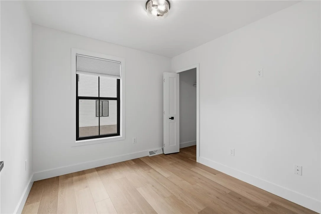 Photo of 517 Harmony Rd