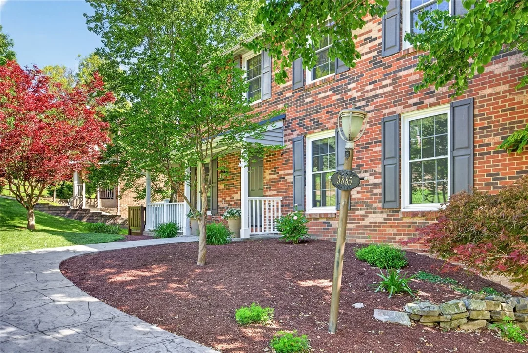 Photo of 5885 Dalmatian Dr