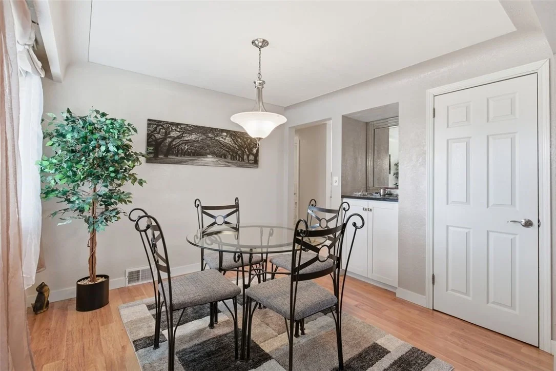 Photo of 120 Crestview Mnr