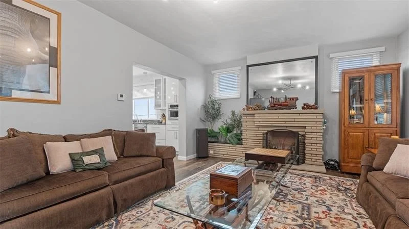Photo of 347 BAILEY AVE