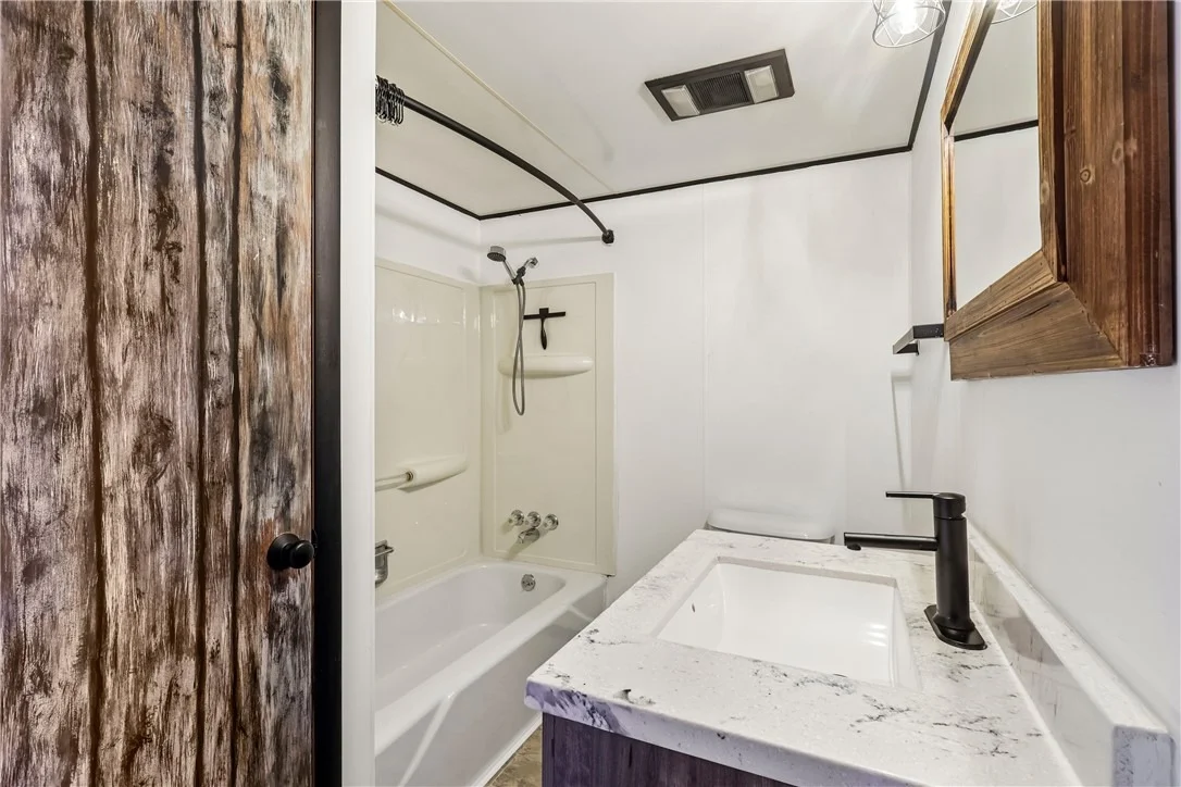 Photo of 480 Allison