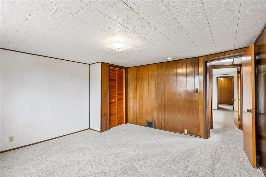 Photo of 480 Allison
