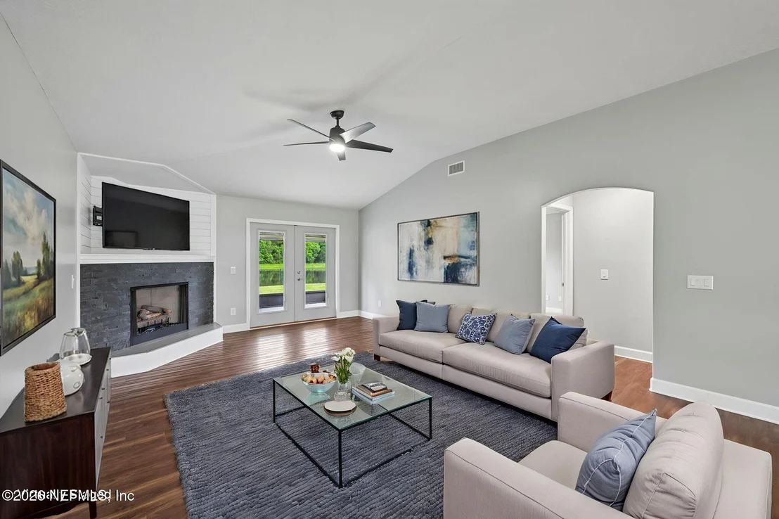 Photo of 51065 BLOOMINGTON Way