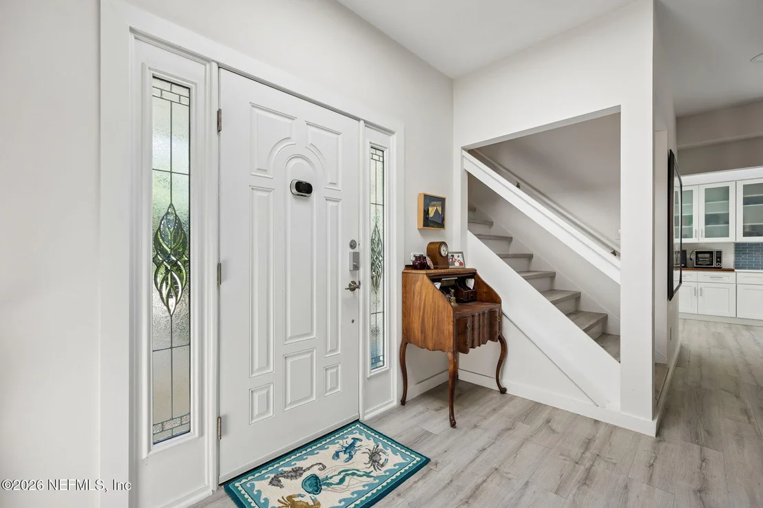 Photo of 330 GARDEN Lane