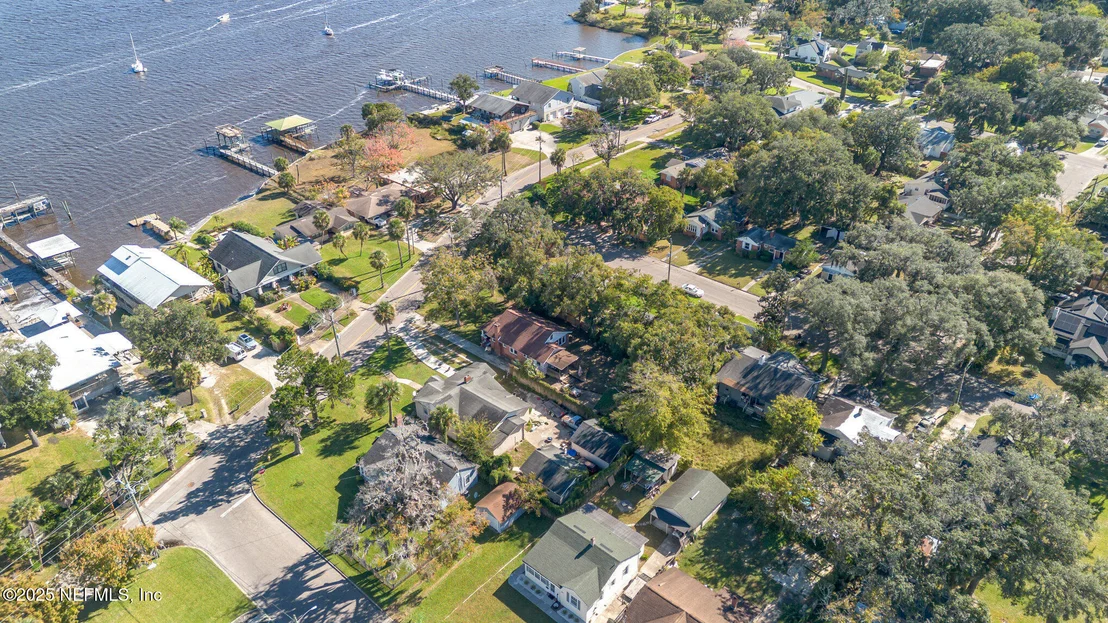 Photo of 222 TROUT RIVER Drive