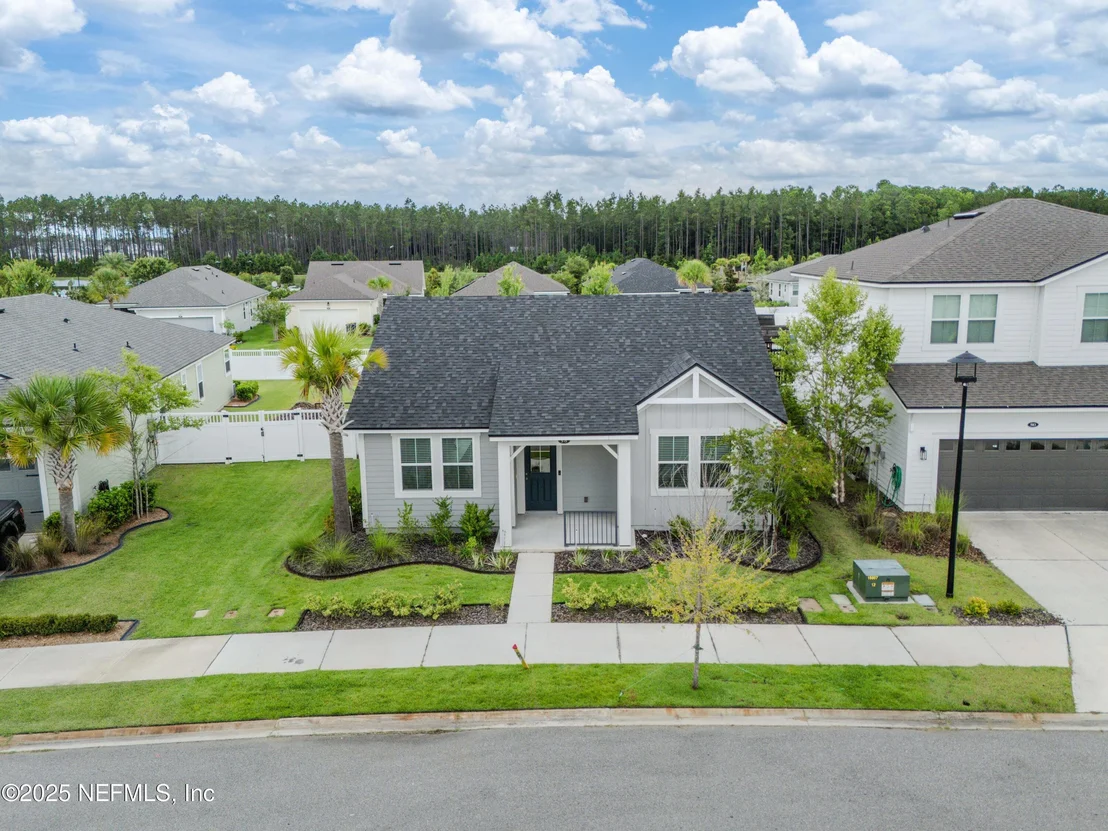 Photo of 575 BUTTONWOOD Loop