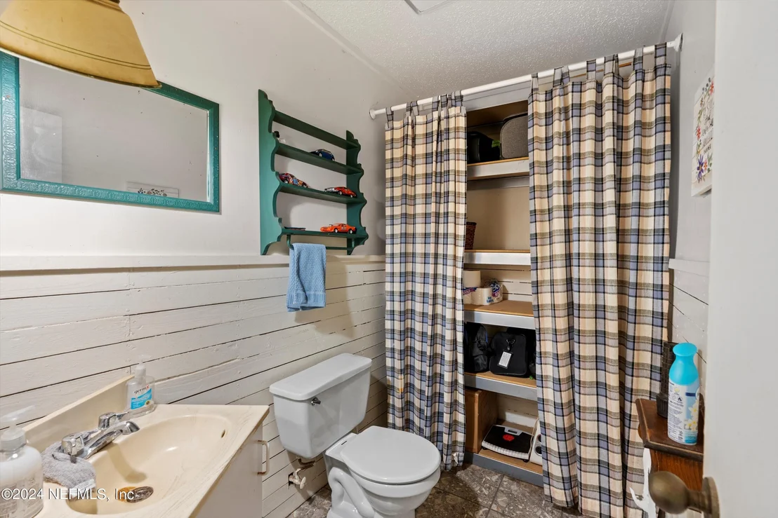 Photo of 1128 TAYLOR Road