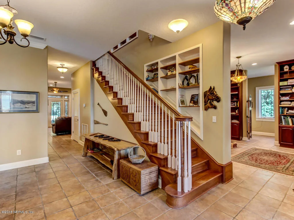 Photo of 595 W RIVER Road