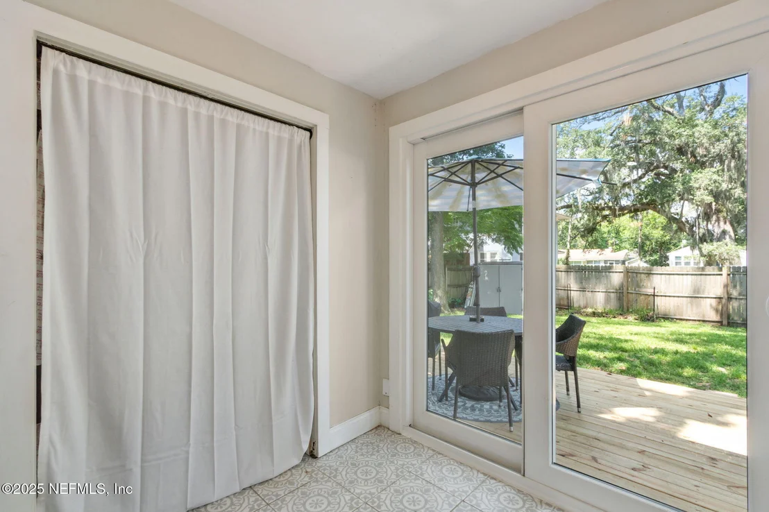 Photo of 1028 CONGLETON Terrace