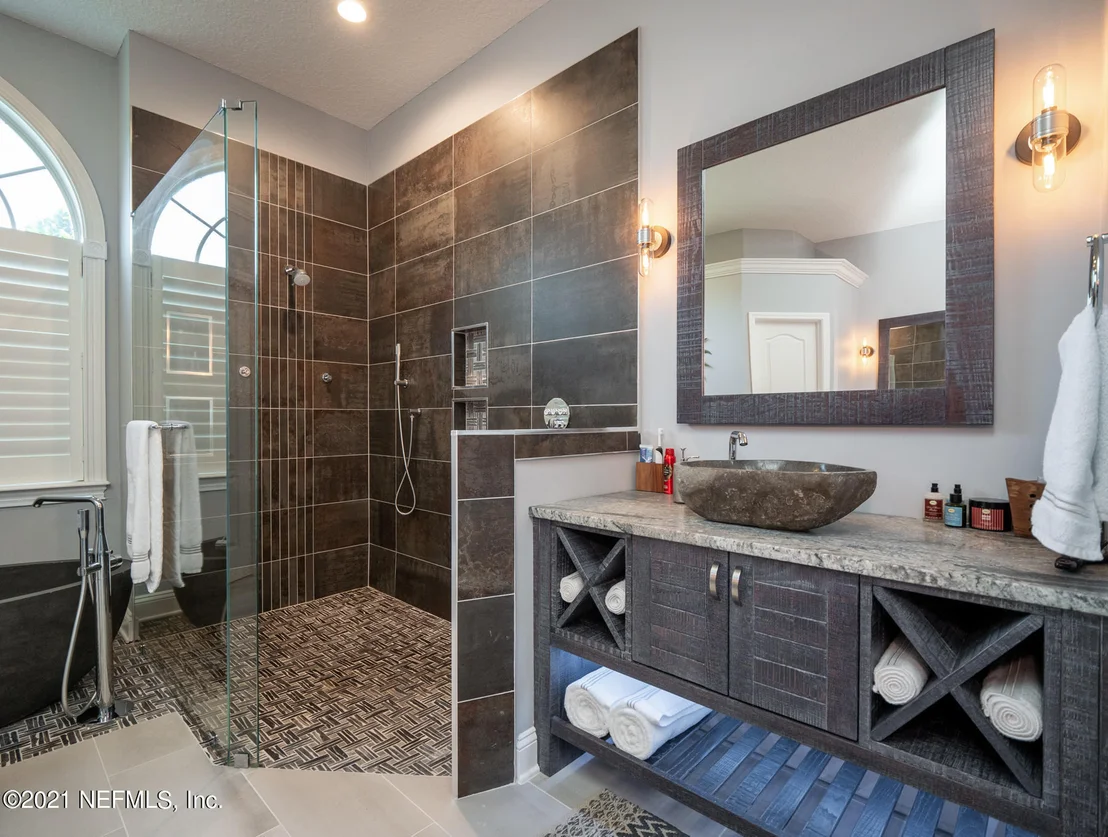 Photo of 349 SUMMERSET Drive