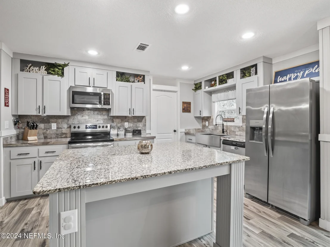 Photo of 204 1ST Street
